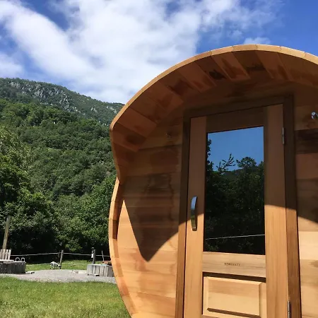 Et Yourte Le Tucaou Avec Bains Nordiques * Camous