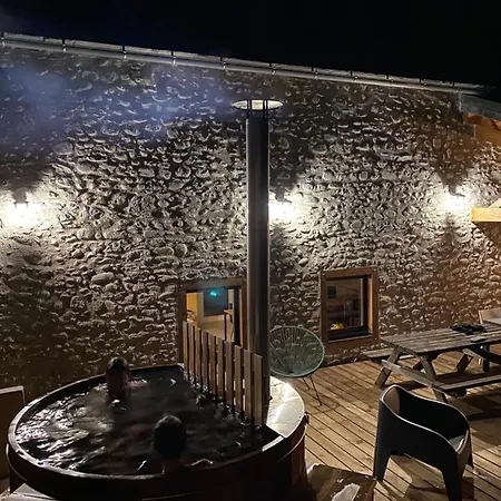 Et Yourte Le Tucaou Avec Bains Nordiques * Camous