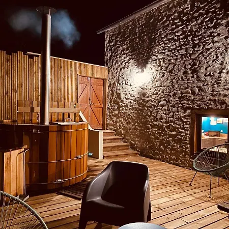 Et Yourte Le Tucaou Avec Bains Nordiques *