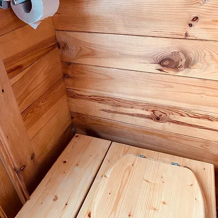 Et Yourte Le Tucaou Avec Bains Nordiques Holiday home