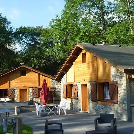 Et Yourte Le Tucaou Avec Bains Nordiques